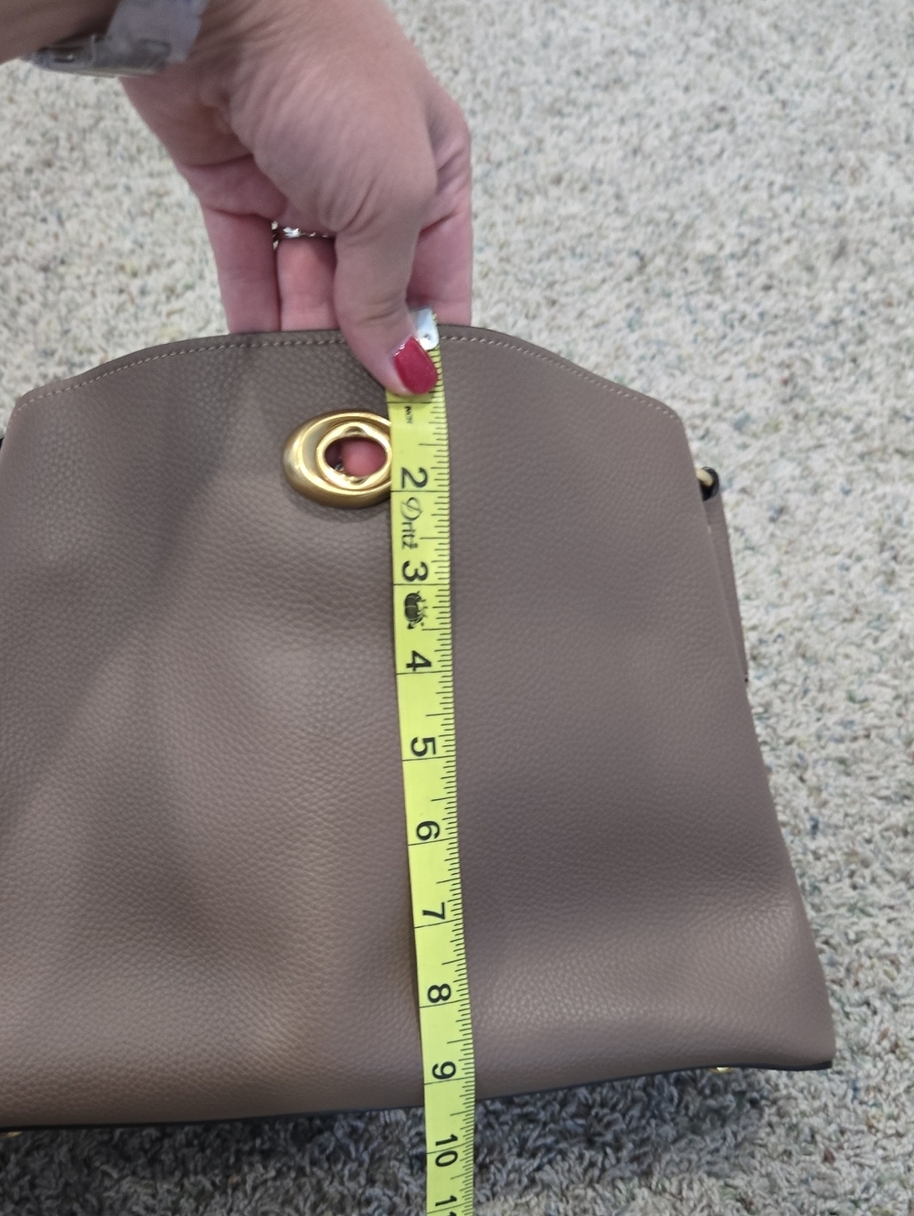 Coach Pebbled Leather Shoulder Bag in Taupe with Gold Turnlock - Picture 10 of 12